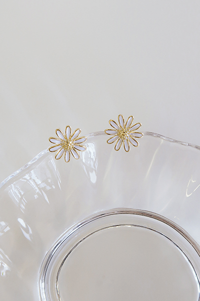 夏日小雛菊。銀針耳環