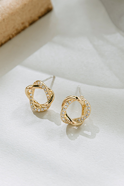 鋯石麻花小圈。銀針耳環