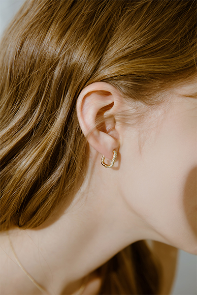 微奢感鋯石銀針耳環