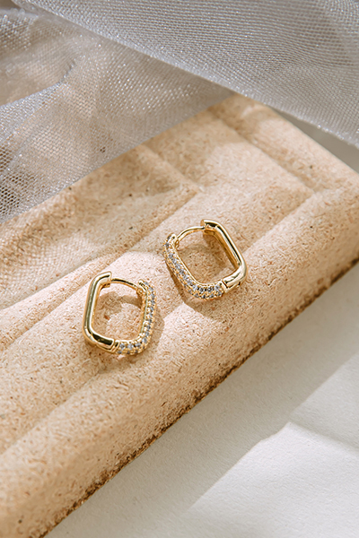 微奢感鋯石銀針耳環