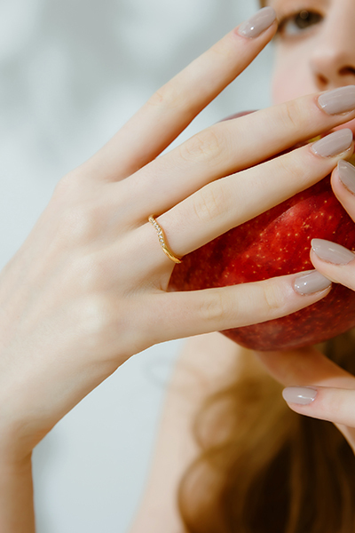 水鑽曲線。可調式戒指