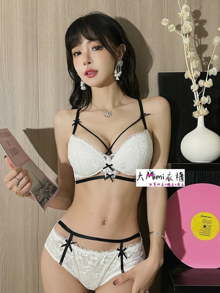 風鈴花性感內衣