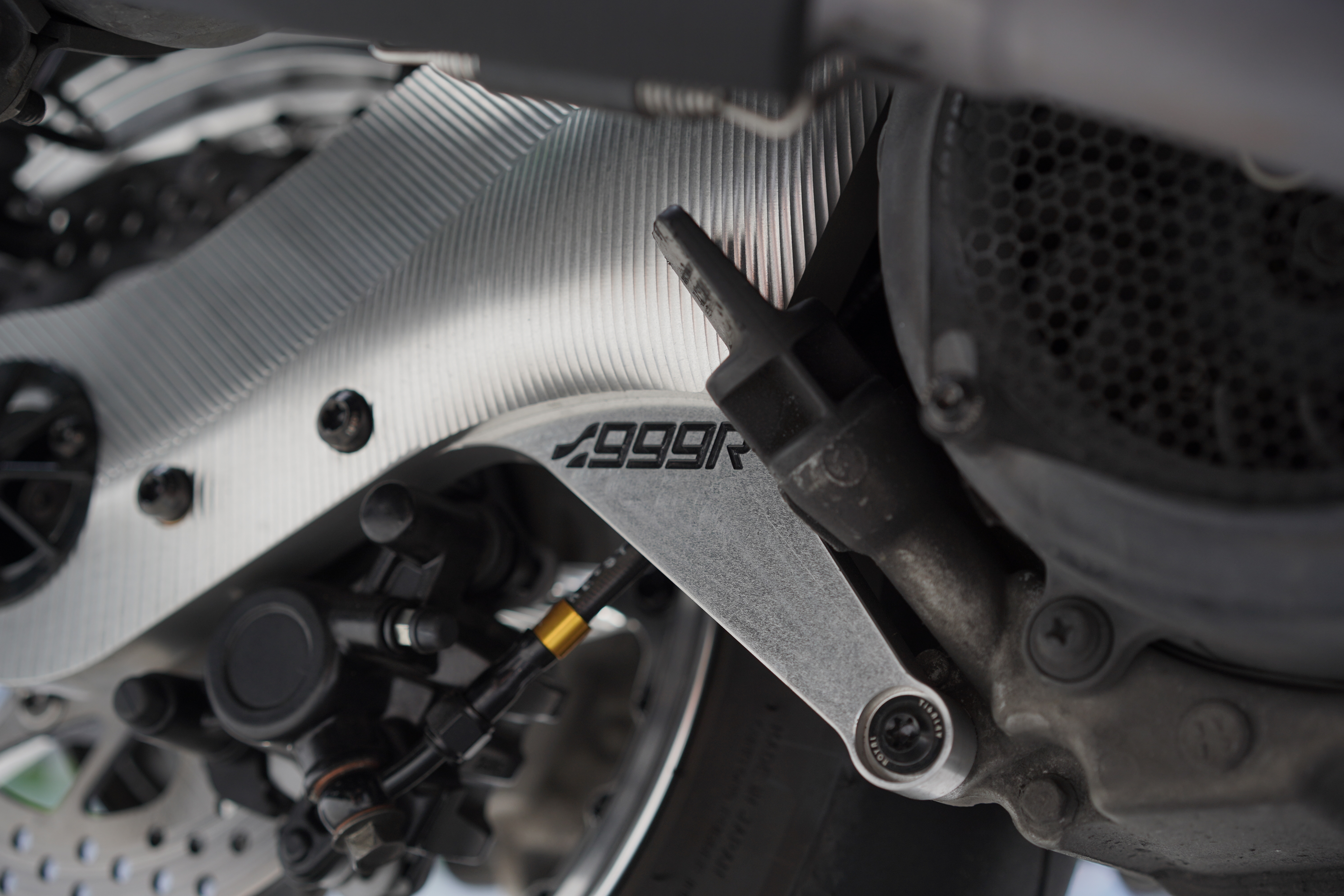 廣昇 999R CNC 鍛造鋁合金排骨