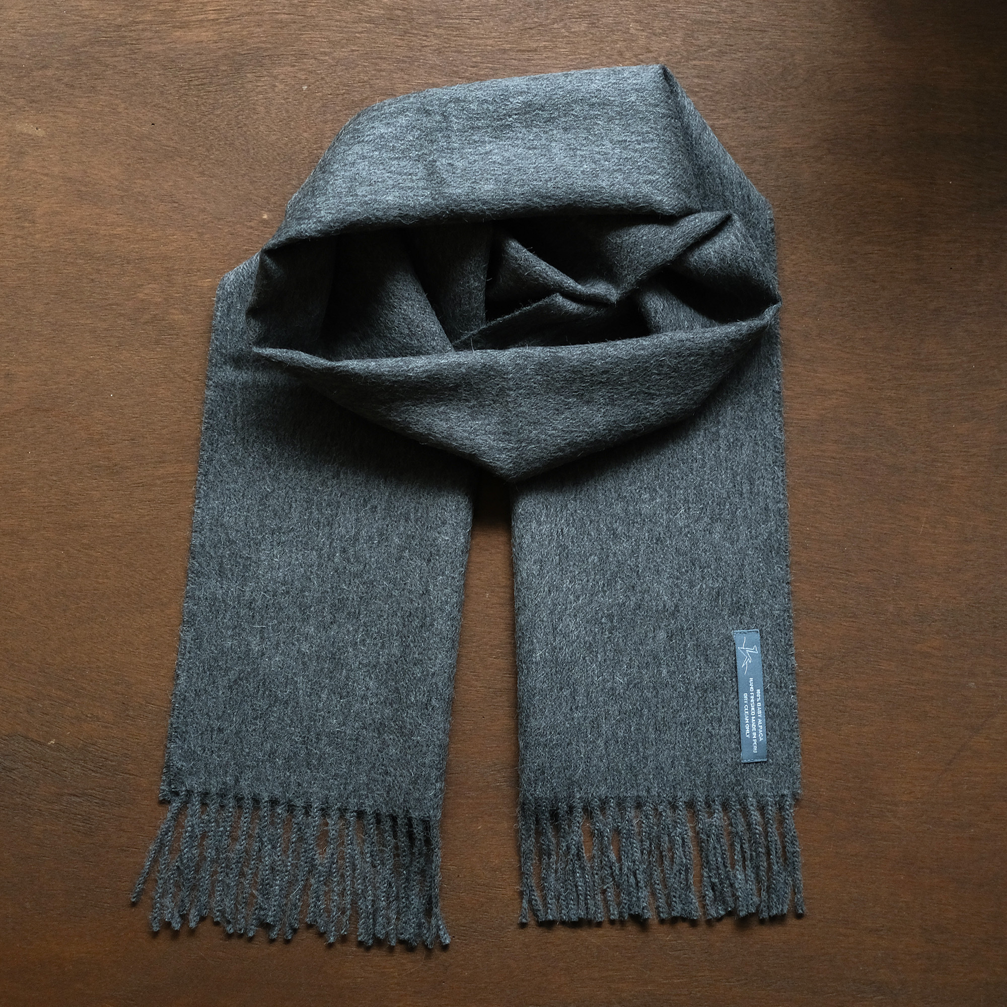 安地斯羊駝圍巾｜深灰｜秘魯