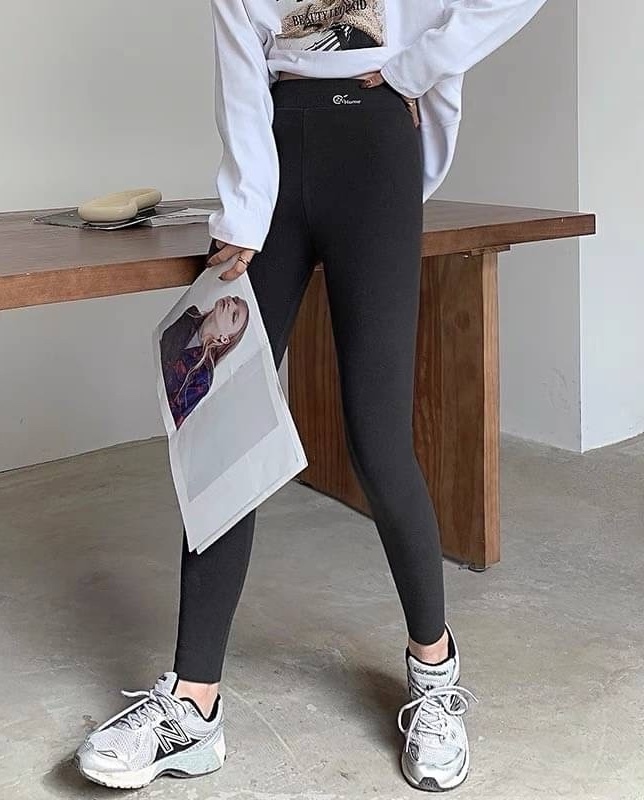 刺繡字母蓄熱磨毛內搭褲