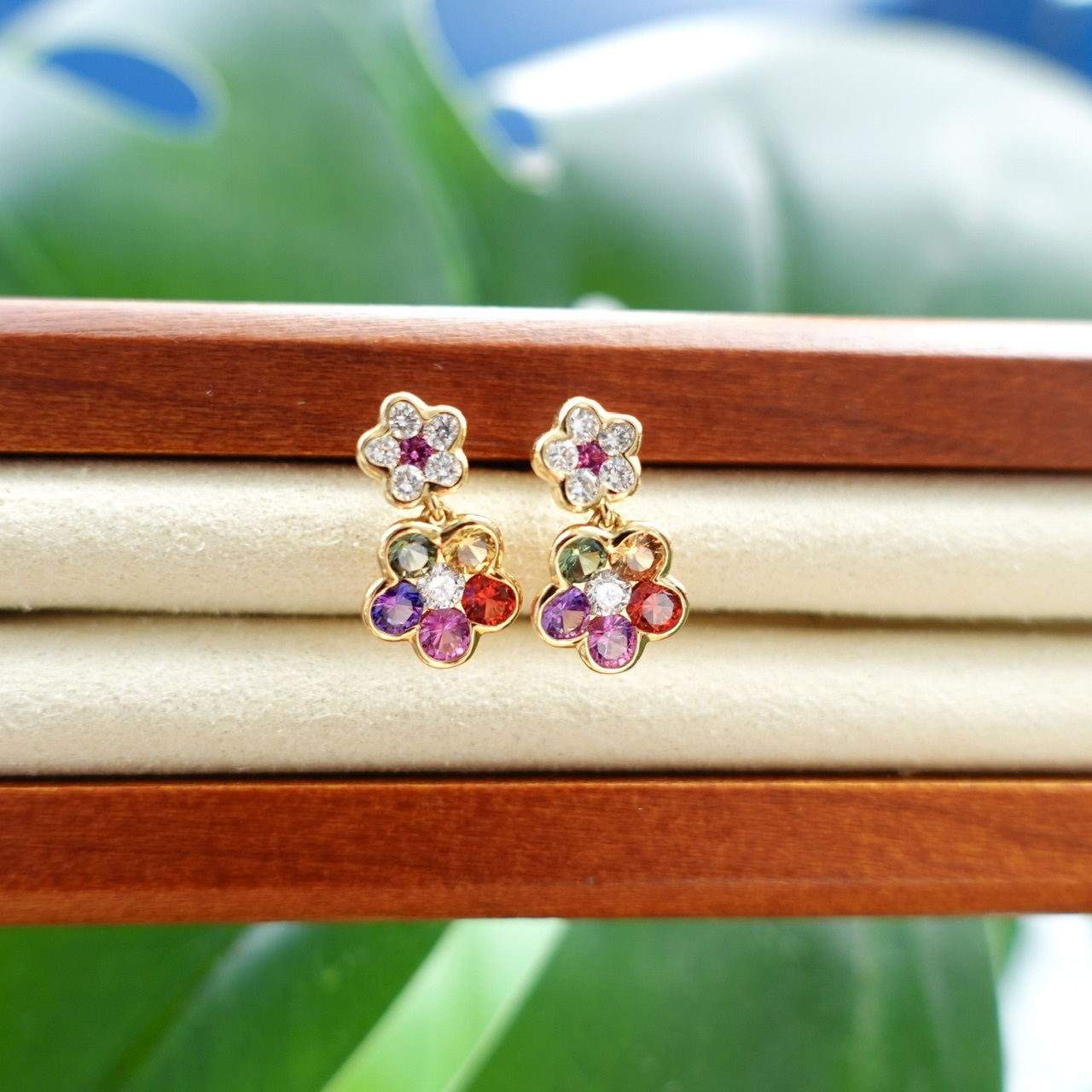 18K金彩虹寶石鑽石耳釘-拼花