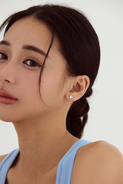 微美心型鏡光。銀針耳環(銀)