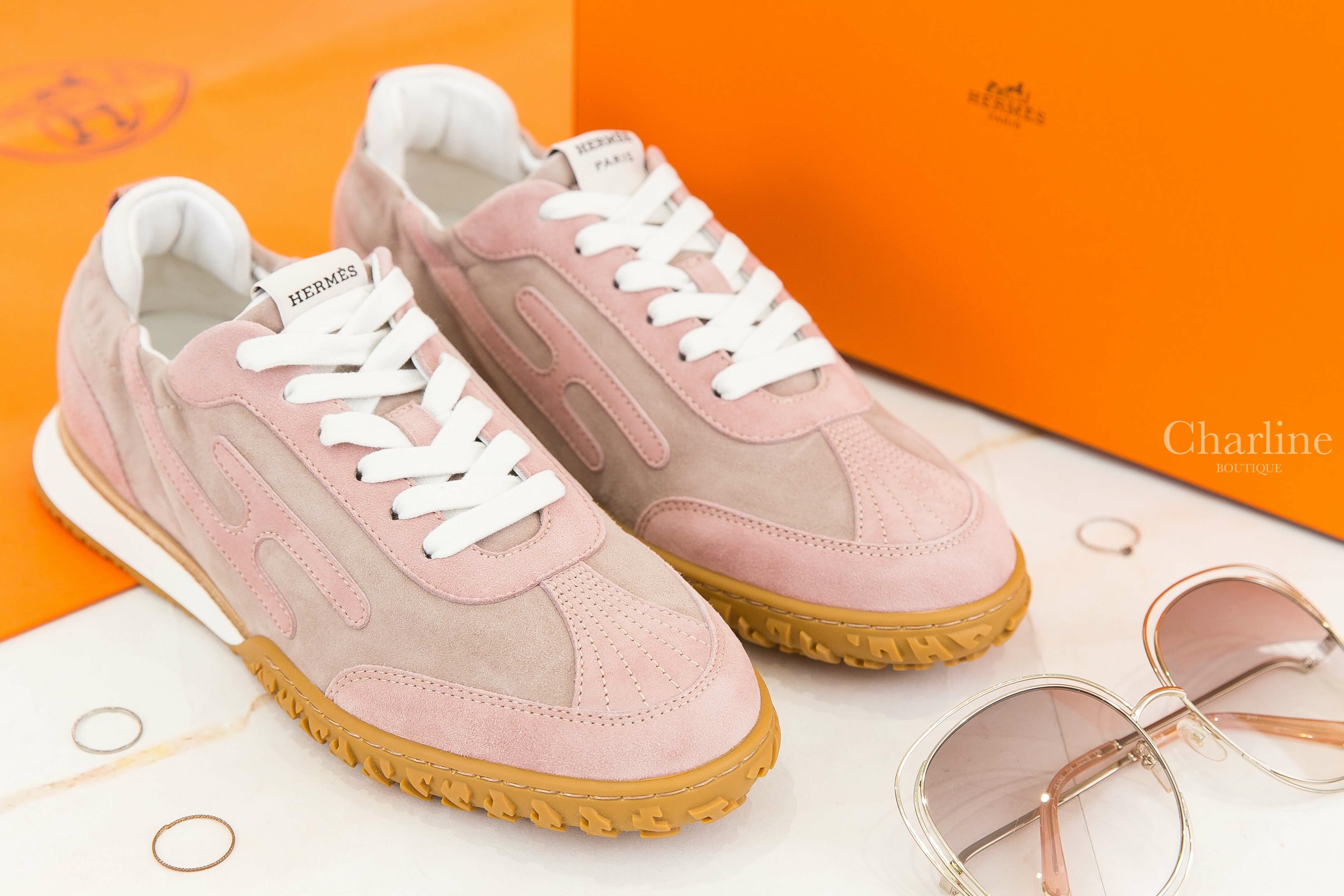 Hermès Jet Sneaker 玫瑰粉拼水彩粉山羊麂皮側邊H棕白拼色鞋底運動鞋-Charline Boutique 精品代購