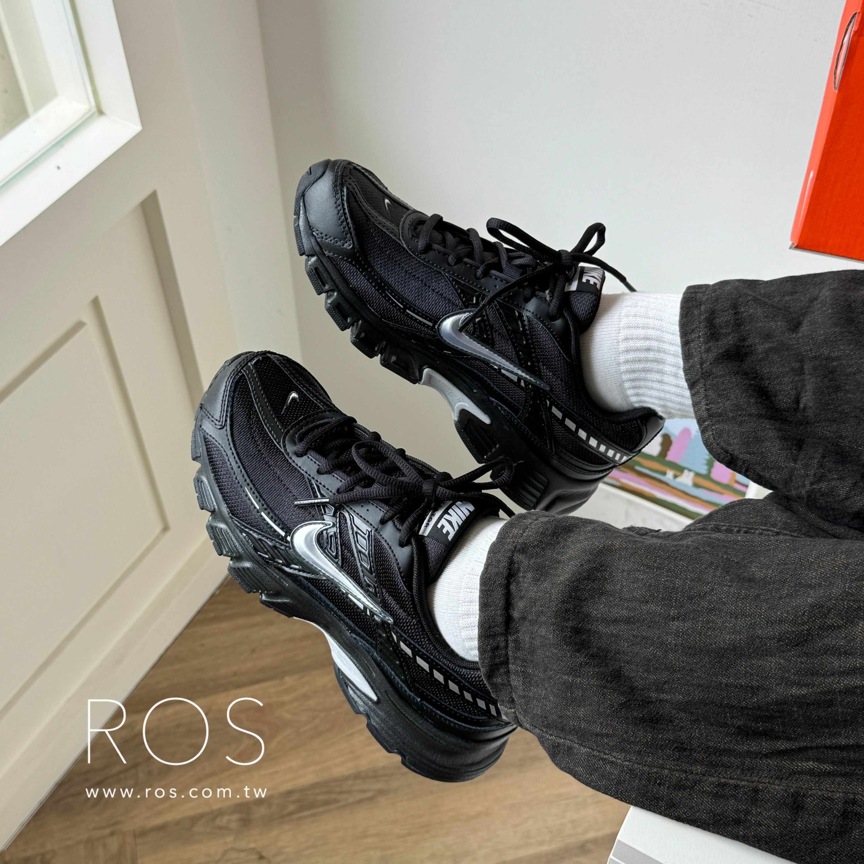 Nike Initiator 黑銀