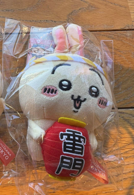 2025 新款  CHIIKAWA  雷門 兔兔