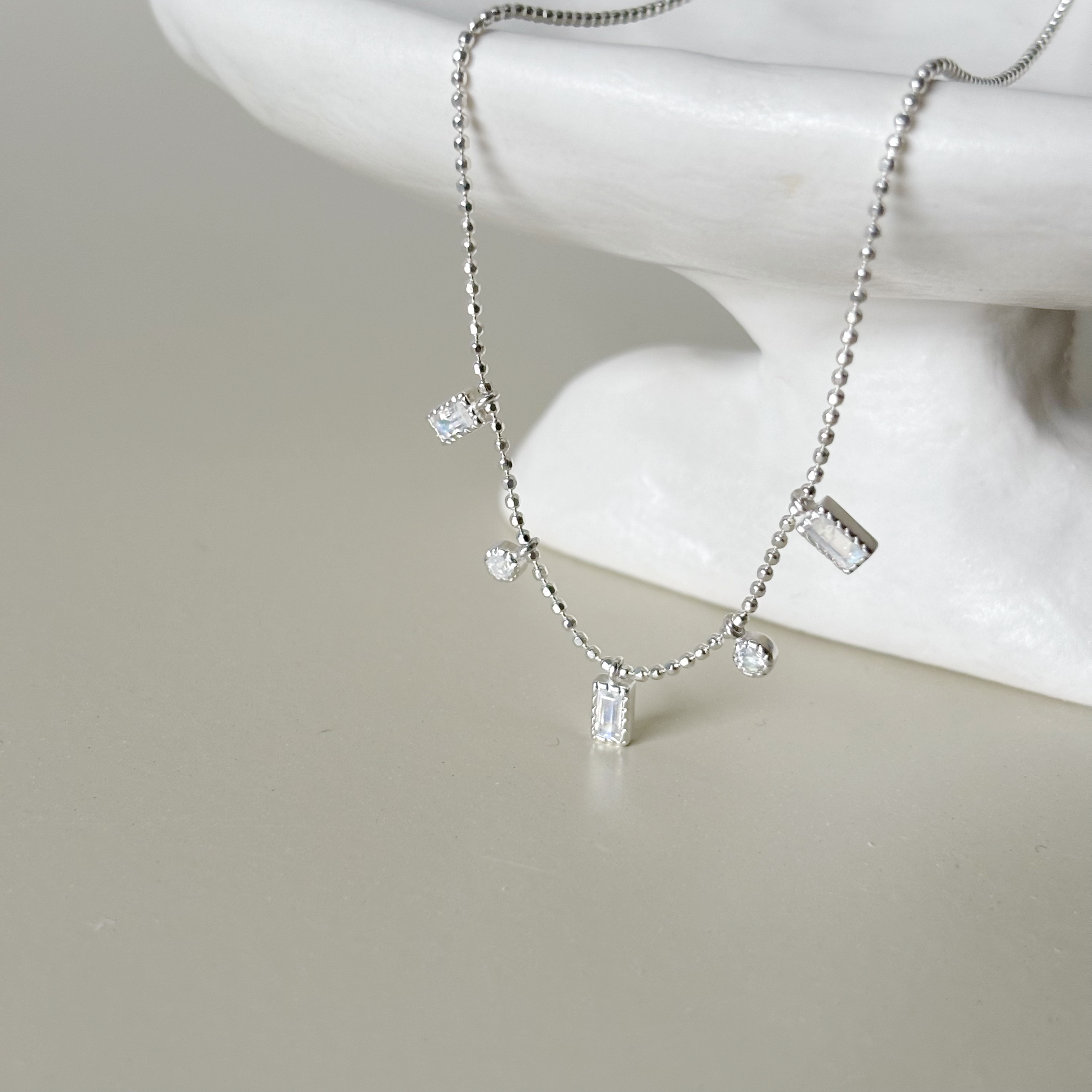 Dancing蛋糕長方小圓月光石項鍊