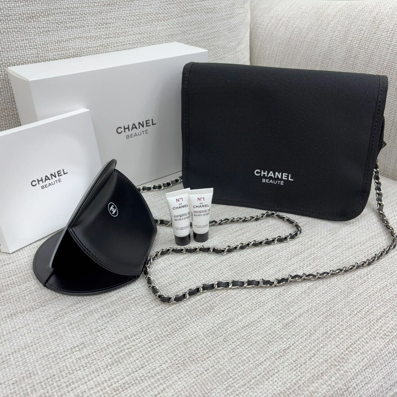 Chanel Beauty帆布質地化妝包套裝-M