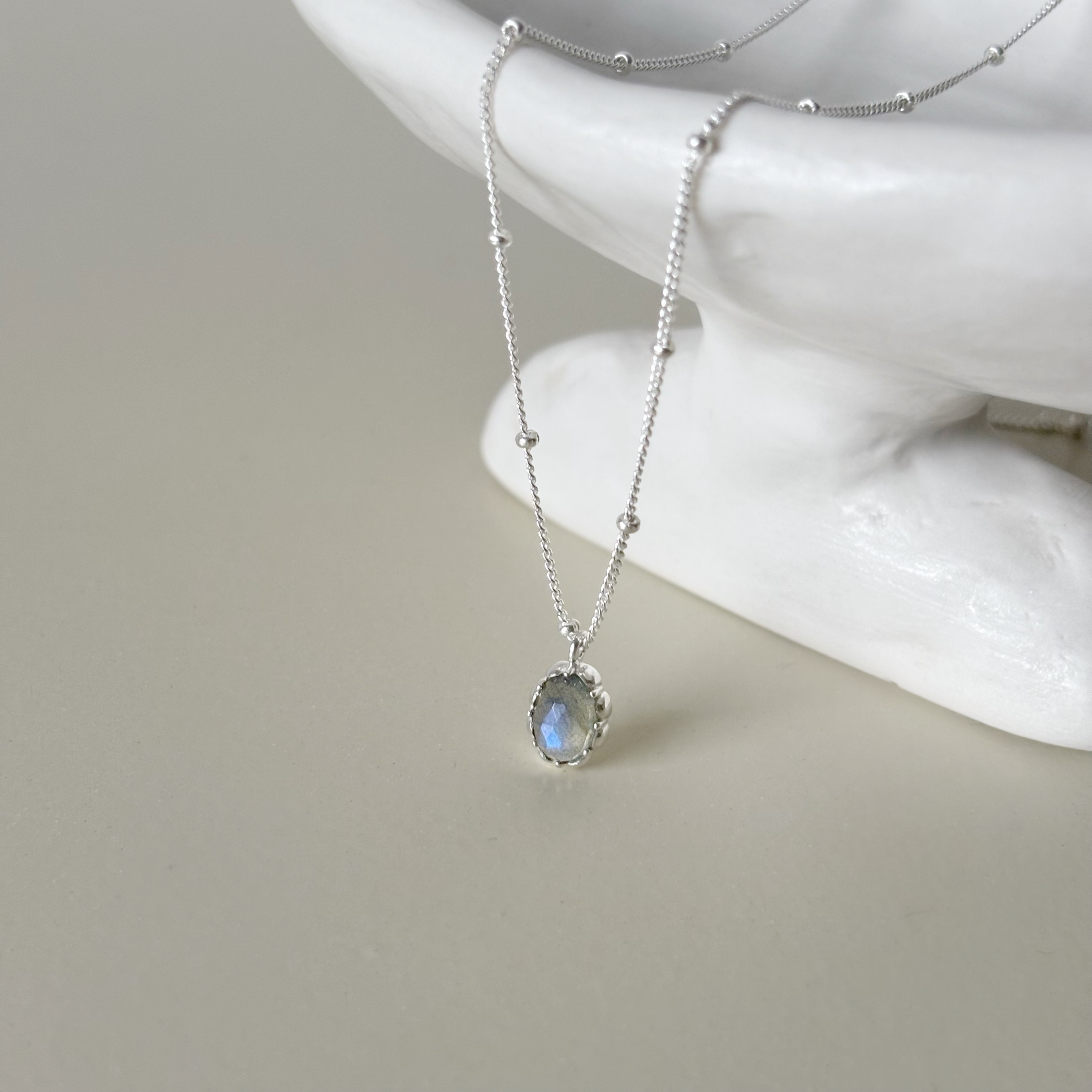 花邊餅乾頂級拉長石細珠項鍊