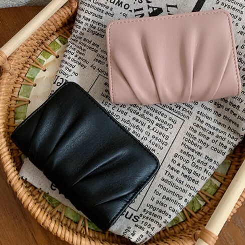 Pleated Instagram-Style Wallet