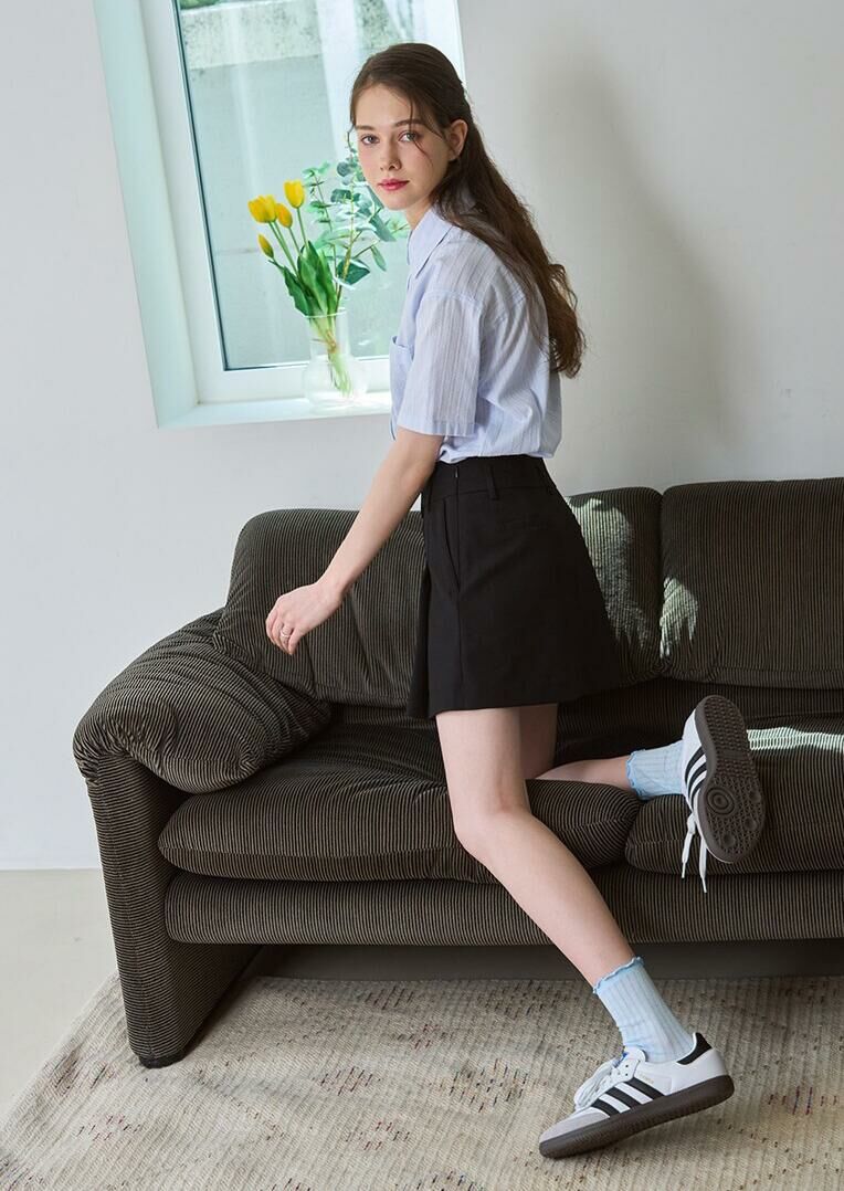 簡約單摺短裙(黑色)