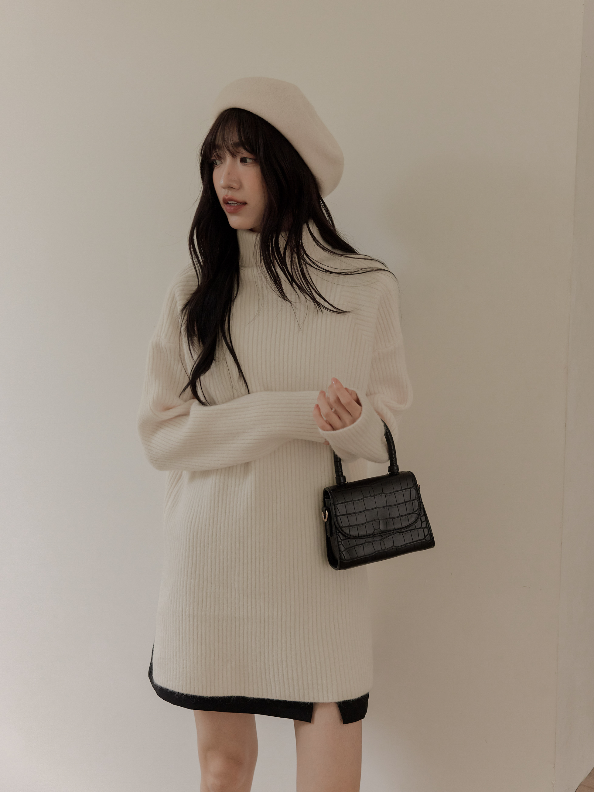 側開衩高領坑紋長版毛衣