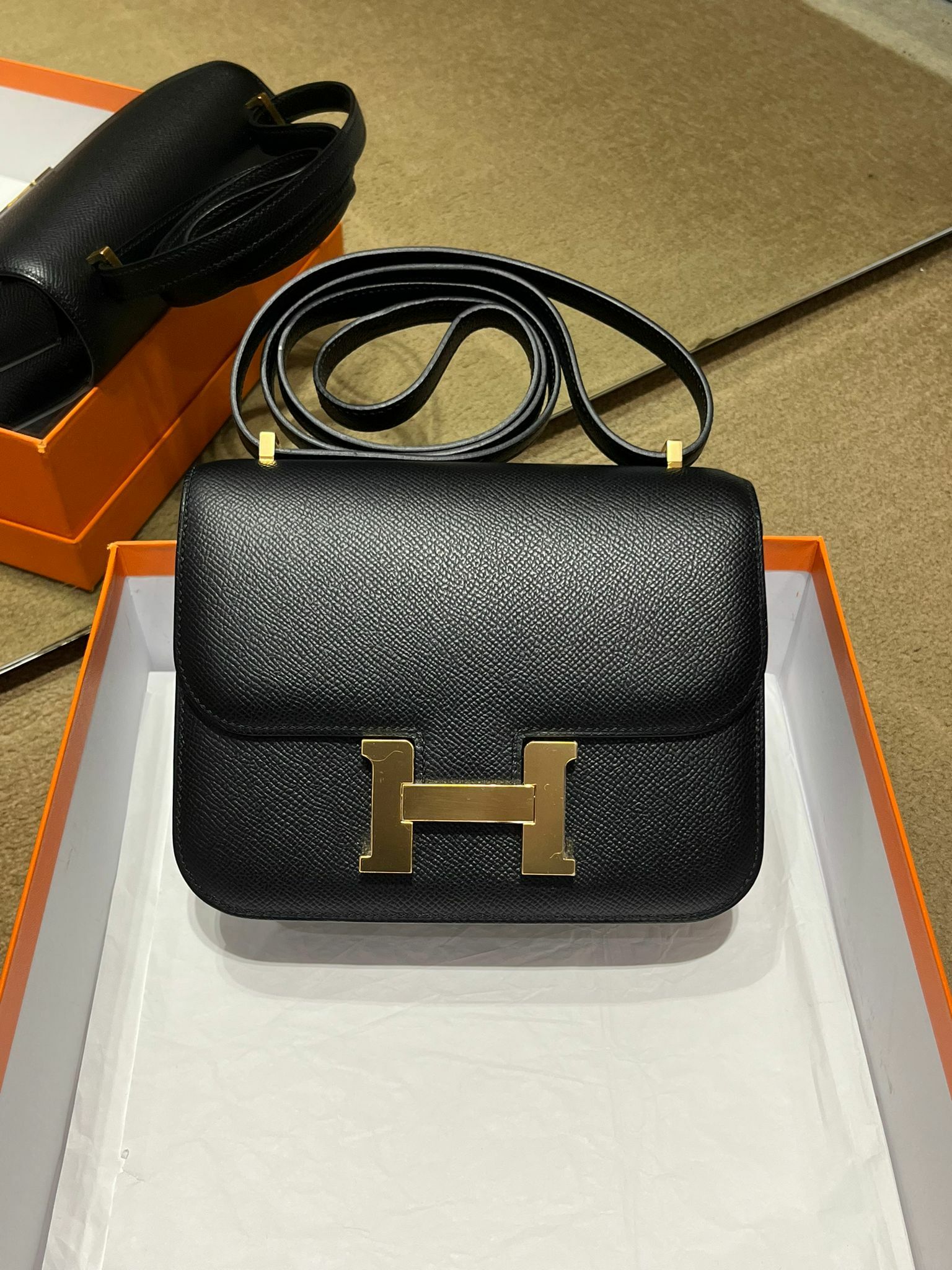 Constance mini 89 noir cc epsom Y 閒置品