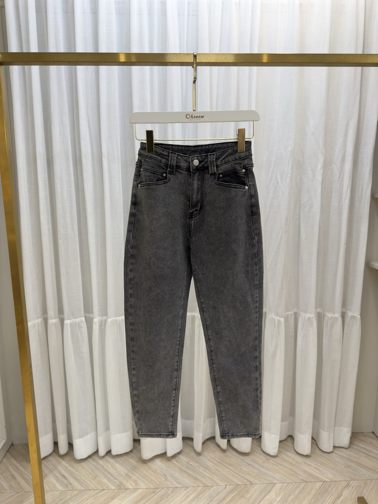 後口袋撞色煙灰男友褲