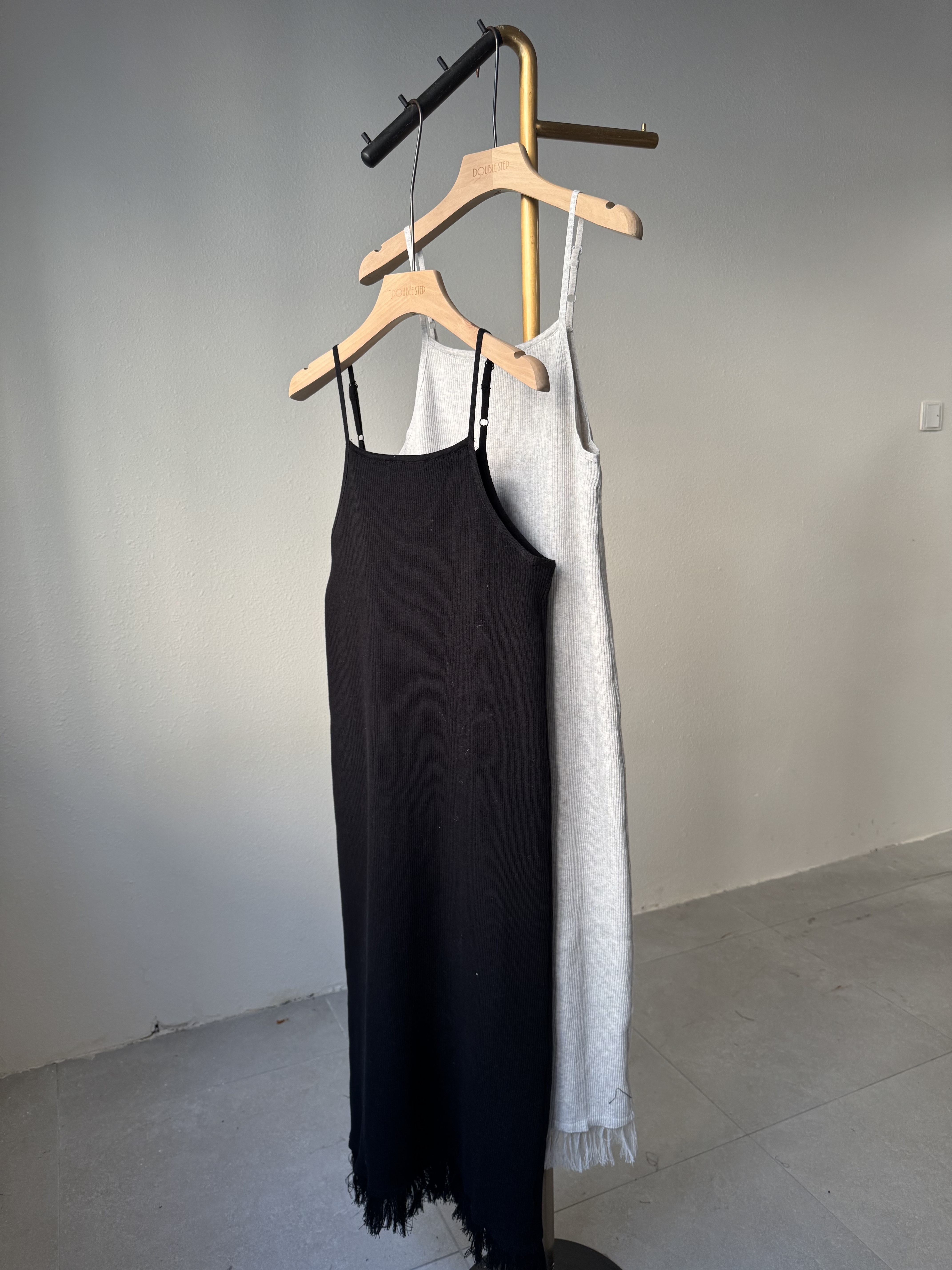 流蘇針織吊帶裙 - OP44392