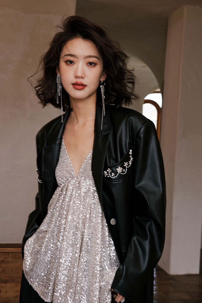 兩側綴飾造型PU皮革西裝外套皮衣XS-M (Elegant & Love)