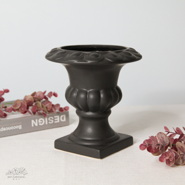 陶瓷花器 冠軍杯 平光黑