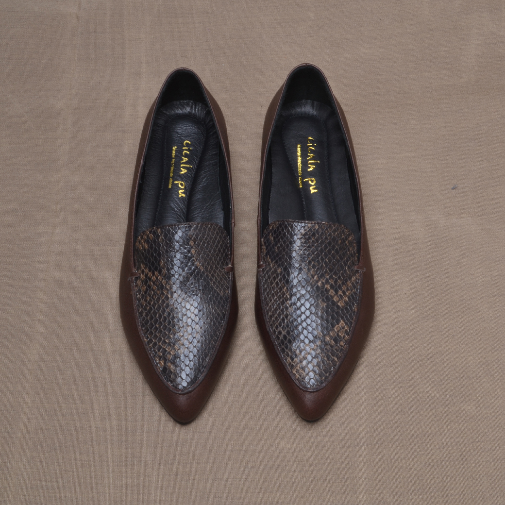 8512 咖啡蛇紋 尖頭鞋