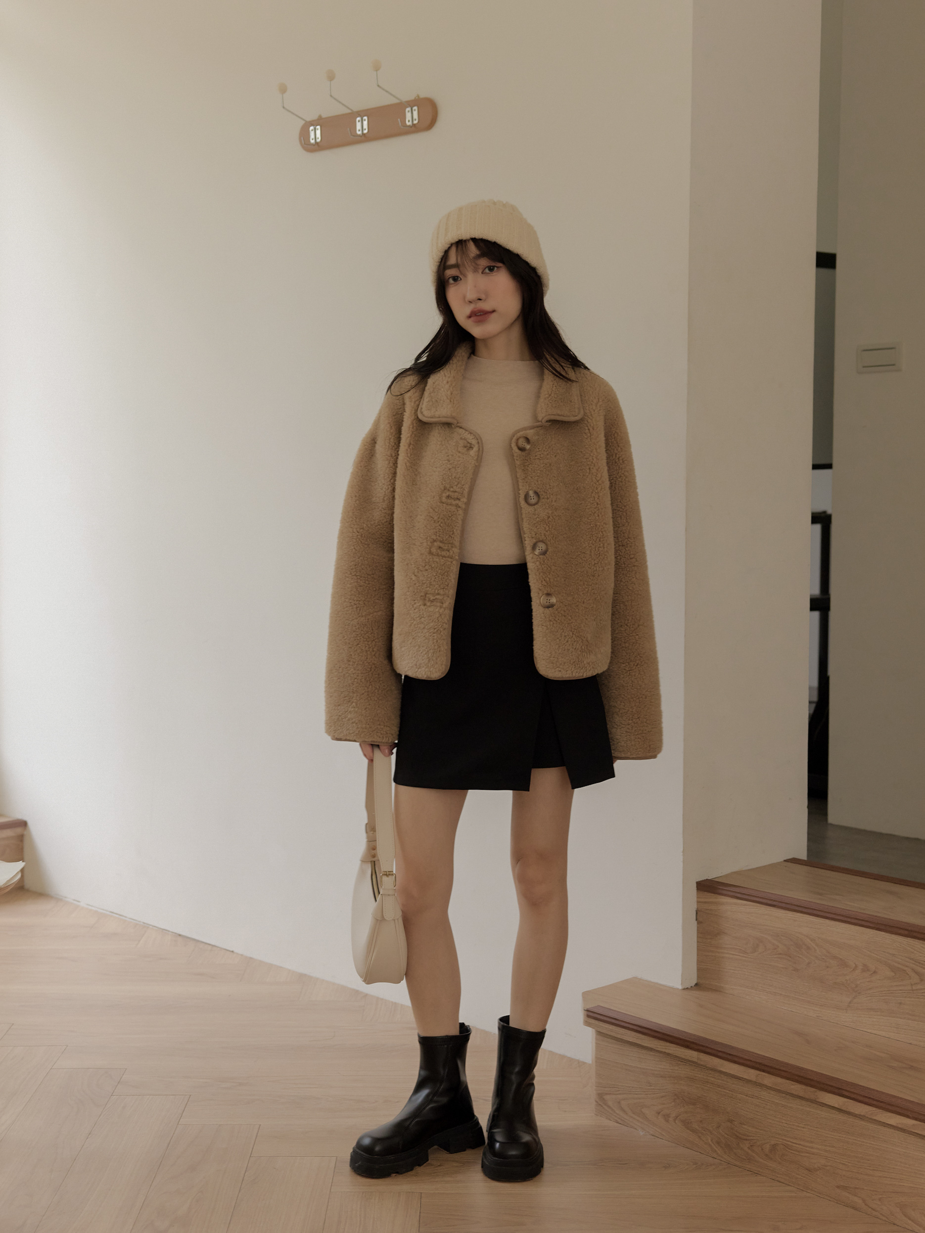 質感A字小開衩短褲裙