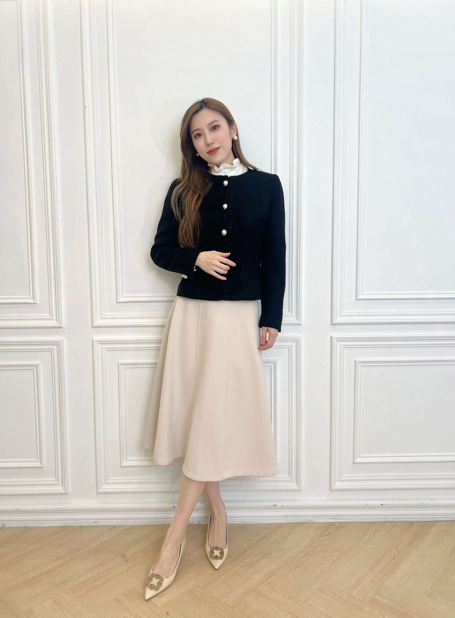 (高級感)毛呢珍珠釦腰身外套