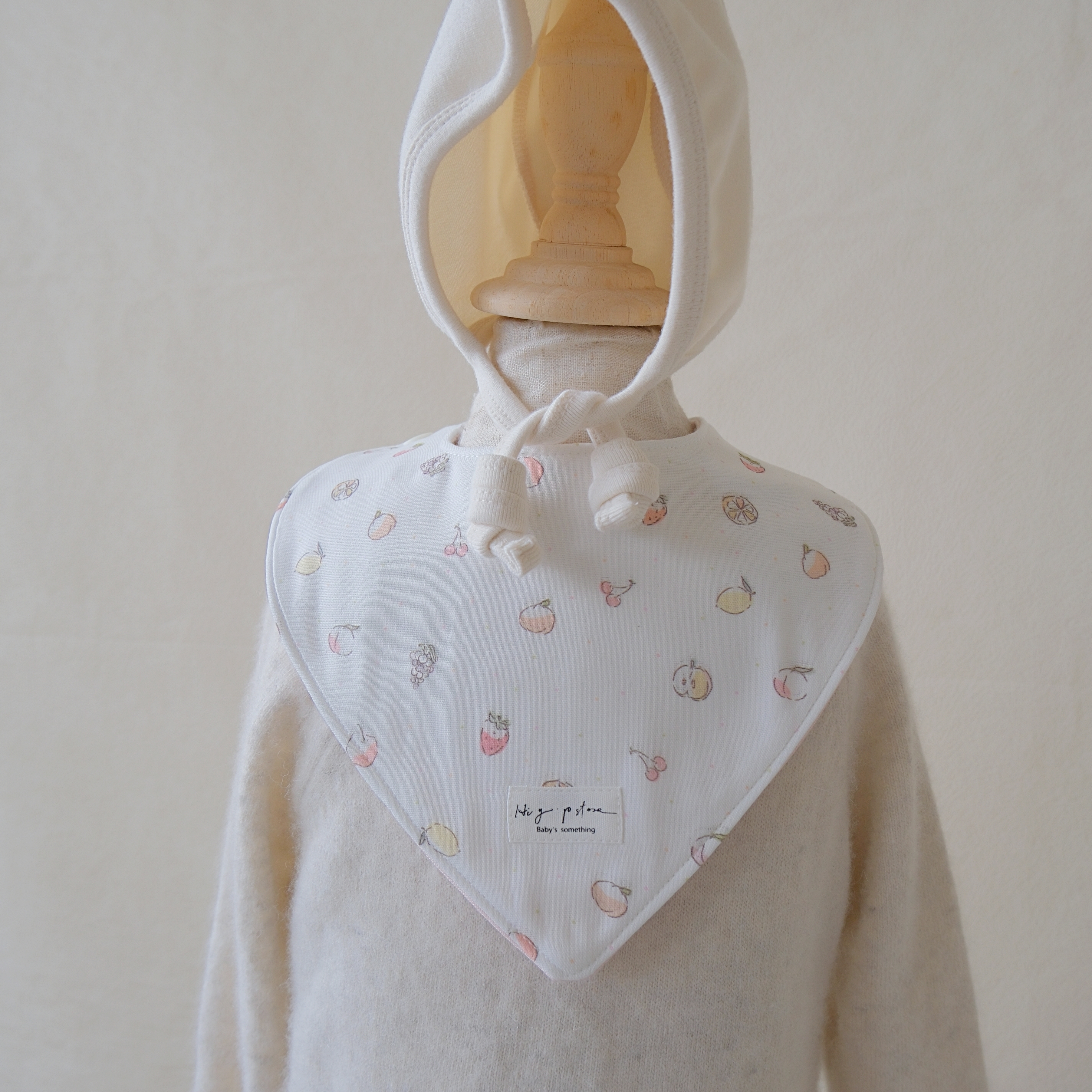 Hi Y.P store-手作圍兜-雙面三角兜-水果甜心