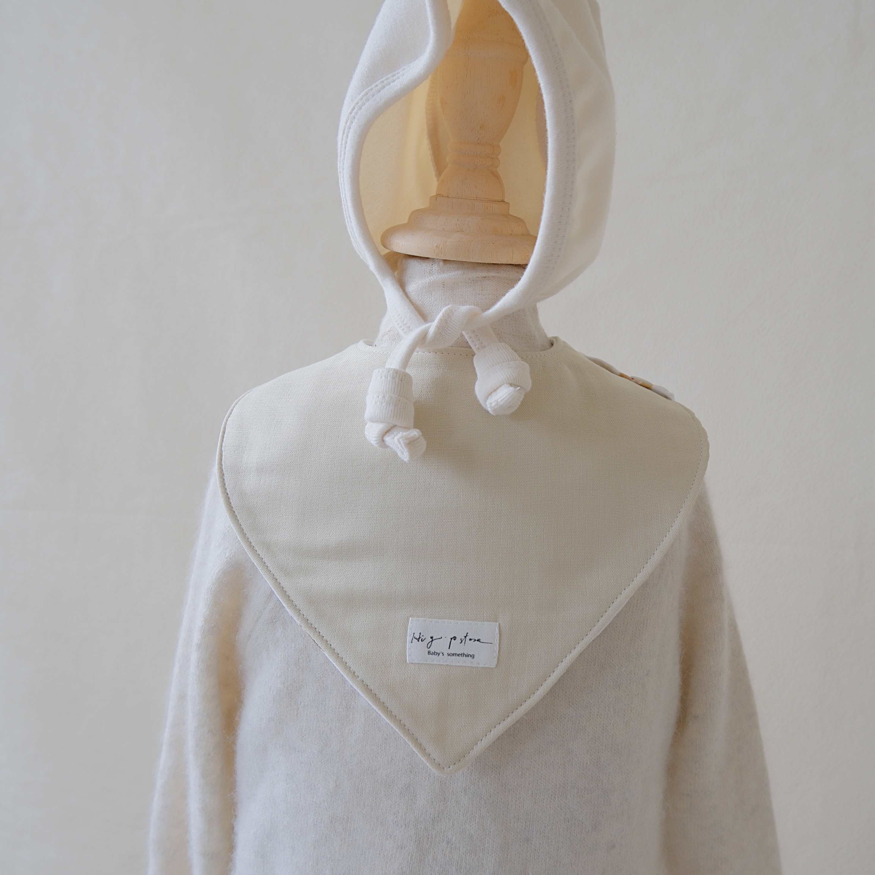 Hi Y.P store-手作圍兜-雙面三角兜-冰淇淋小熊