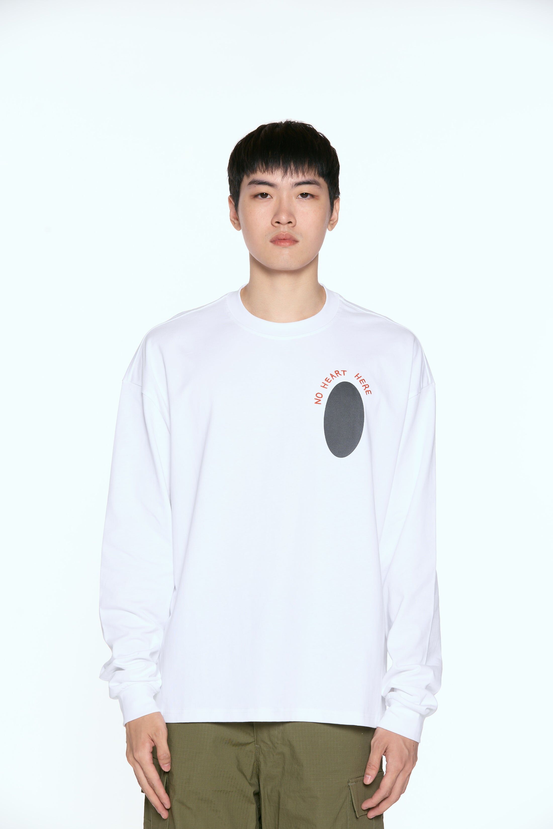 NO HEART HERE 長袖大學Ｔ