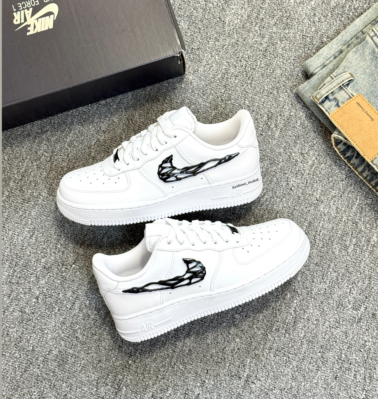 本週限時接單!! <再次開團✨> Nike Air Force 1 AF1 液態黑 猛毒 白黑色 白色 金屬勾 皮革 女款 IF1686-101/預購