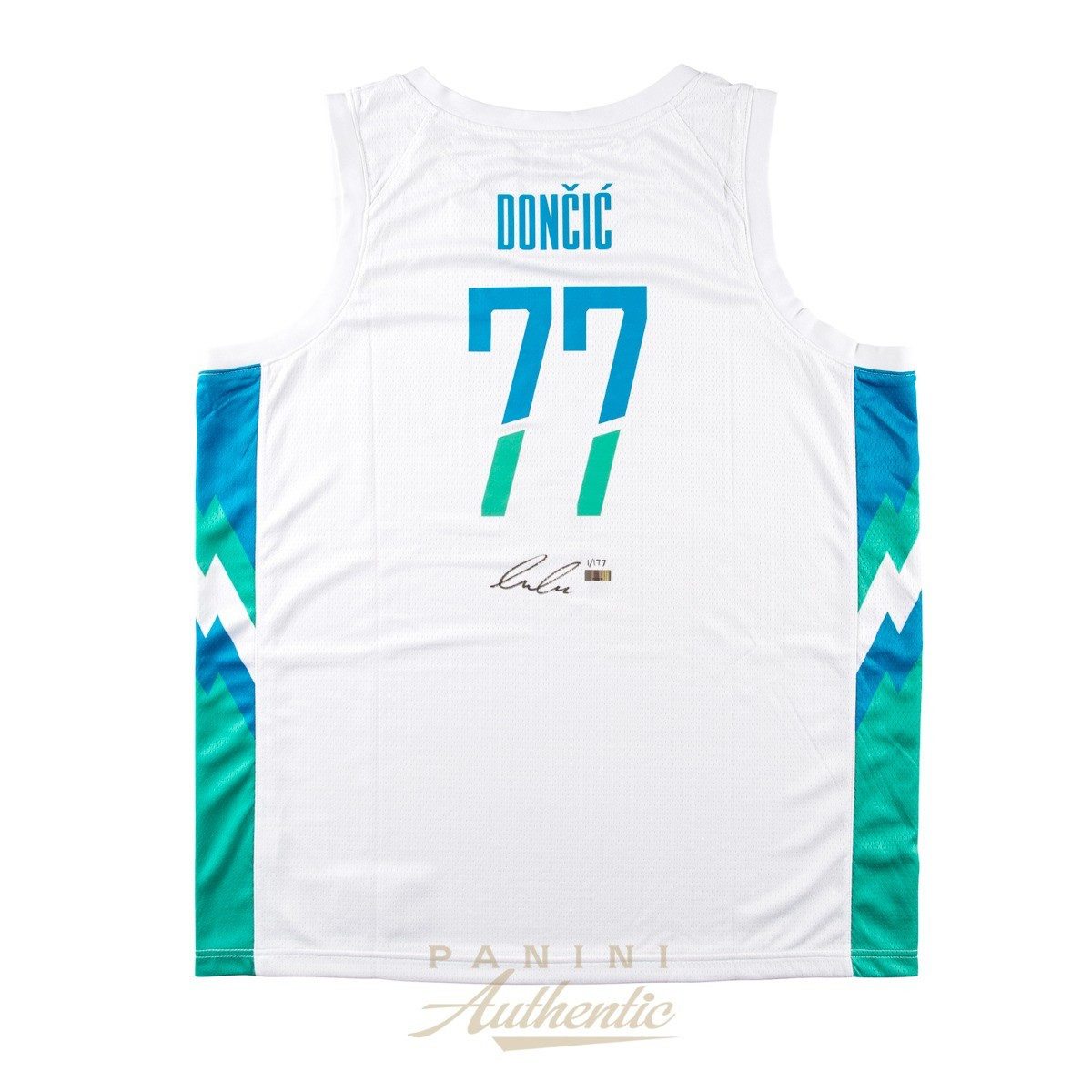 Luka Doncic Autographed White Slovenia Swingman Jersey 全球限量177件