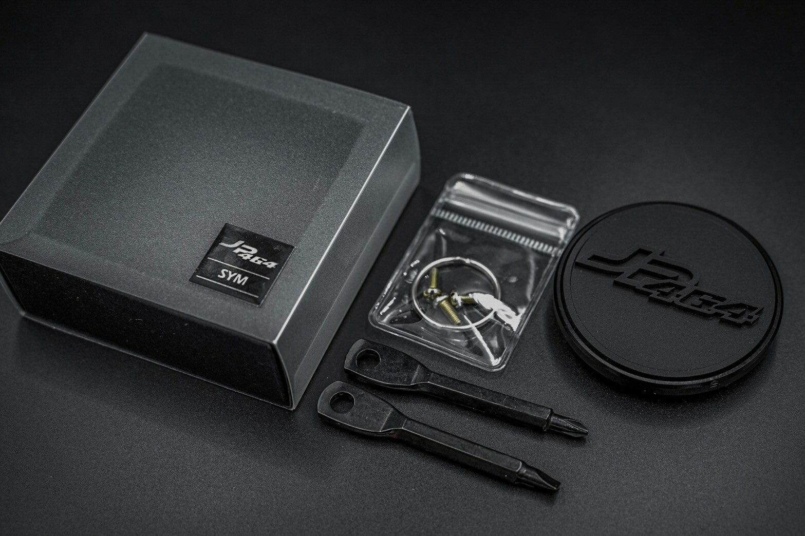 JP464 全黑 油箱蓋