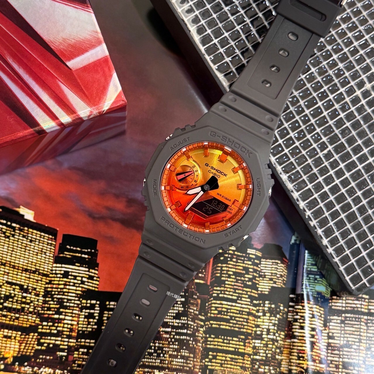 【G-SHOCK】指針數位2100系列 GA-2100FL-8A 45.4mm 現代鐘錶