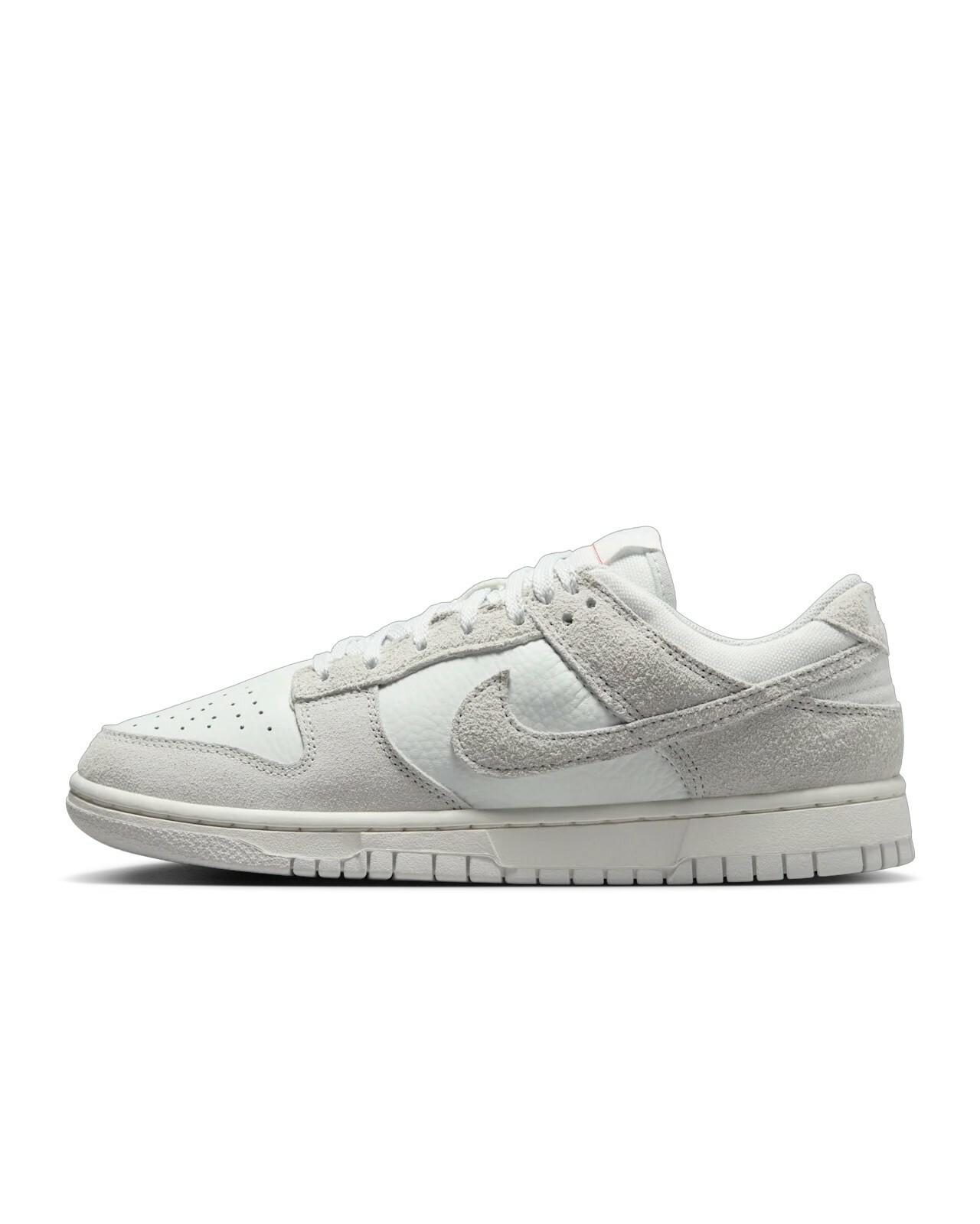 KTQ STORE ‧ Nike Dunk Low "Summit White Photon Dust" 灰白麂皮 HJ5777-100