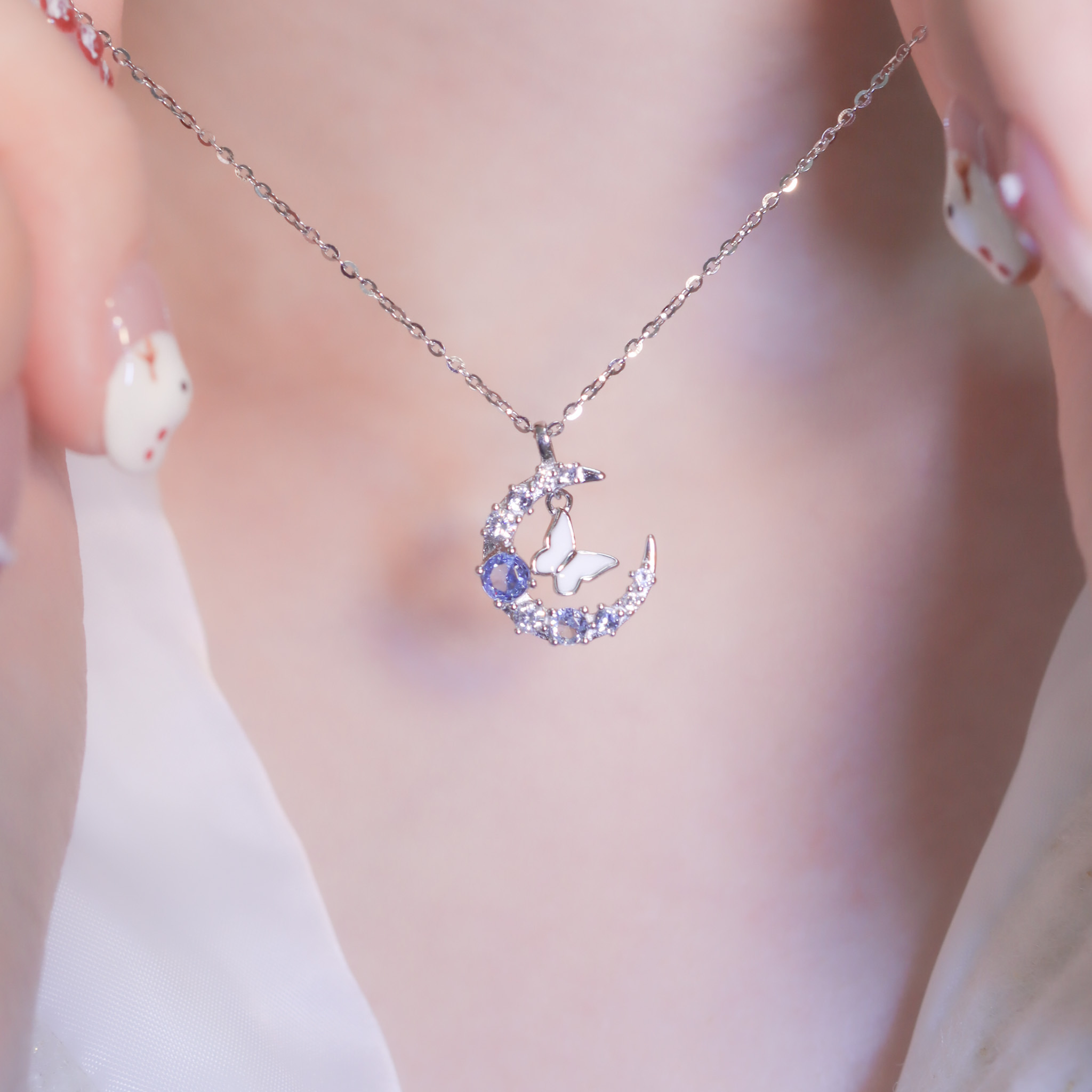 | 925純銀・白金 | 漫藍蝶願花繞項鍊 | NE1286 |