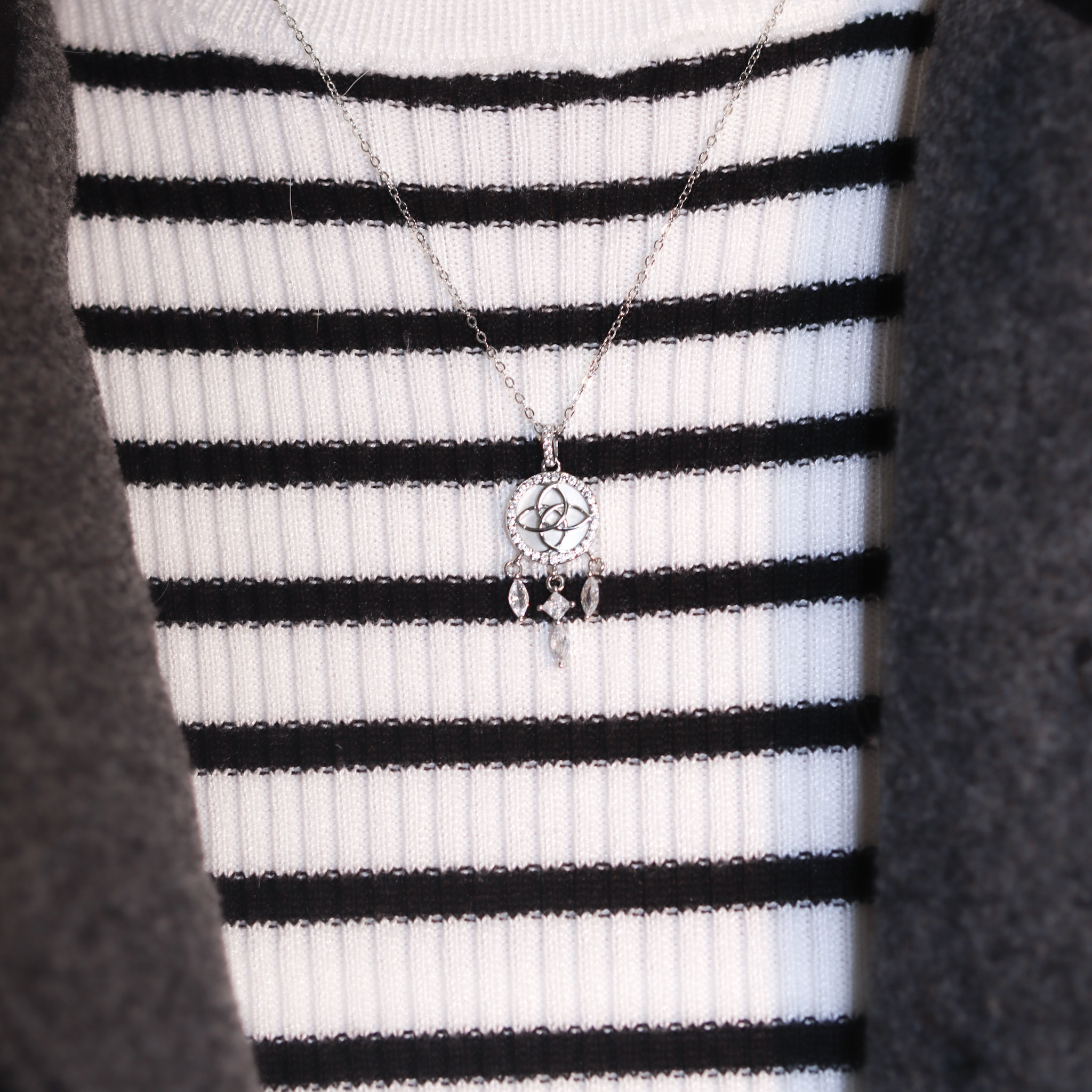 | 925純銀・白金 | 純白小夢盪漾項鍊 | NE1282 |