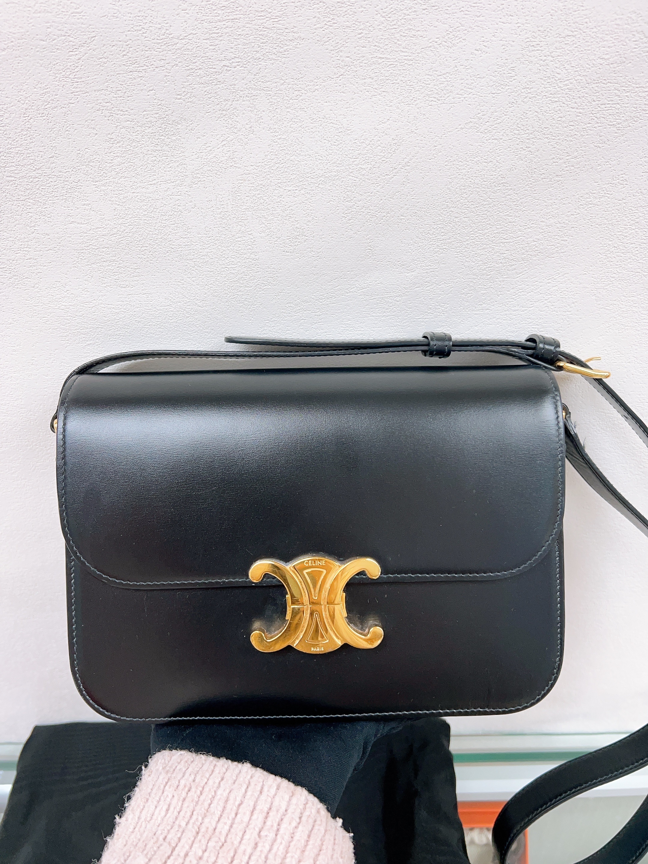 Celine triomphe medium bag black