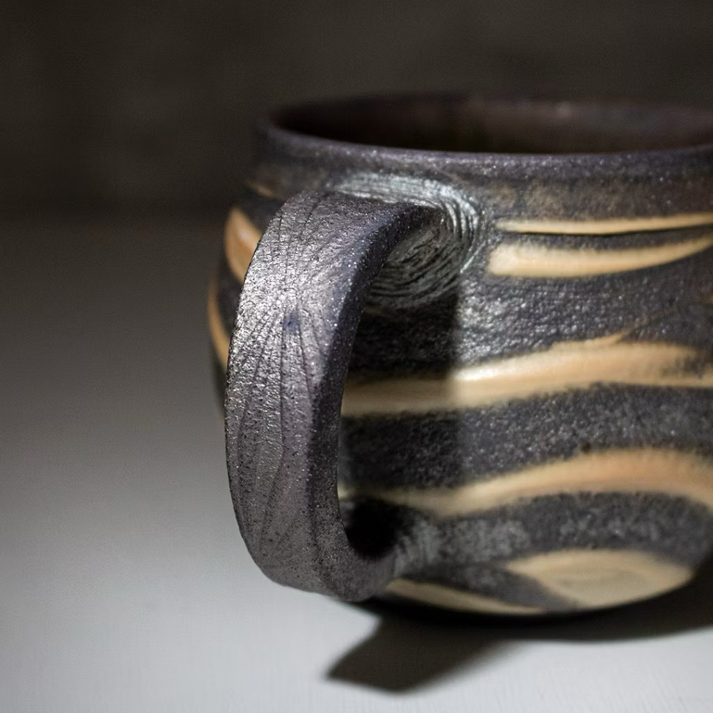 山水霞黛雕紋馬克杯H006M