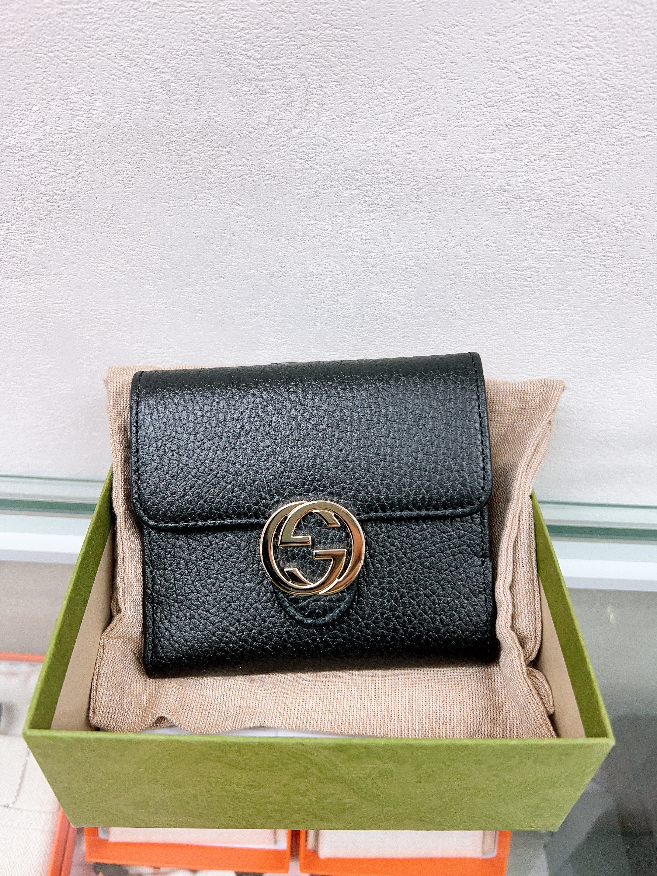 *Unused* Gucci wallet interlocking GG black