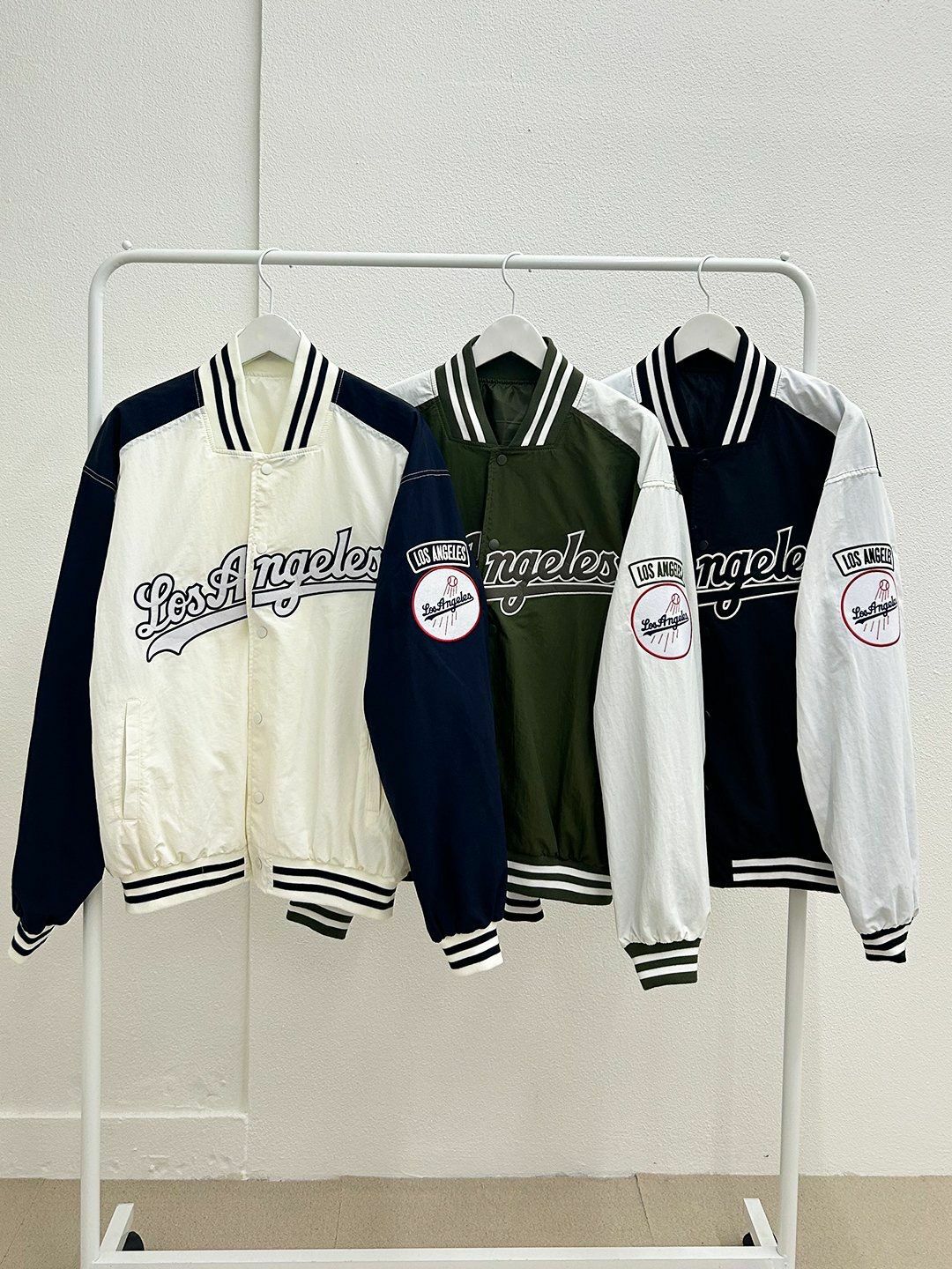 拼色英文字棒球褸 TAC-0098JK