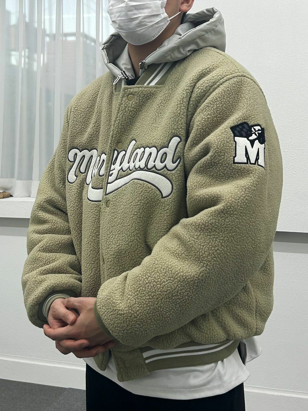 英文字毛毛棒球褸 TAC-0099JK