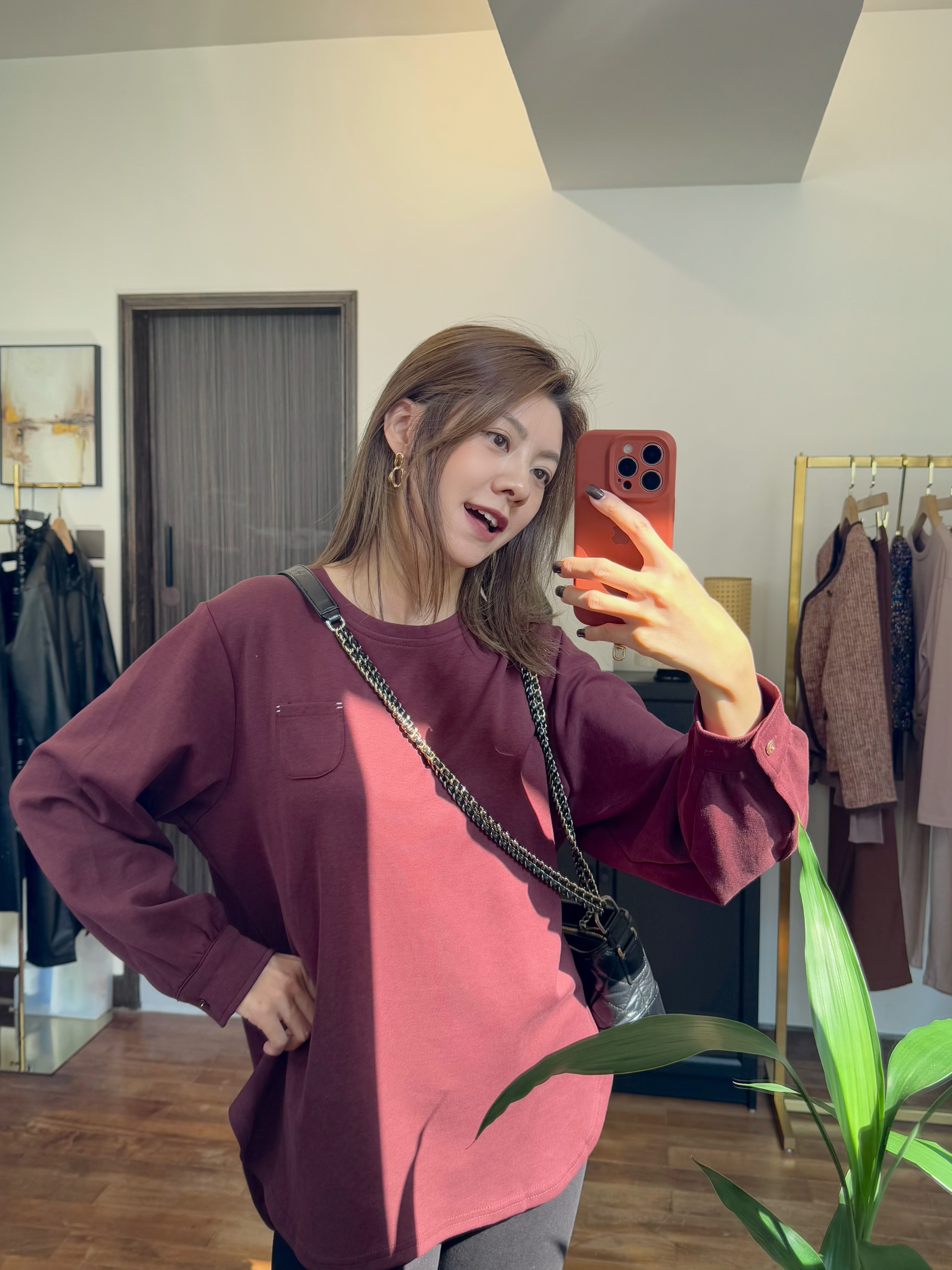 Relaxed Fit Long Sleeve Tee_TP251L27