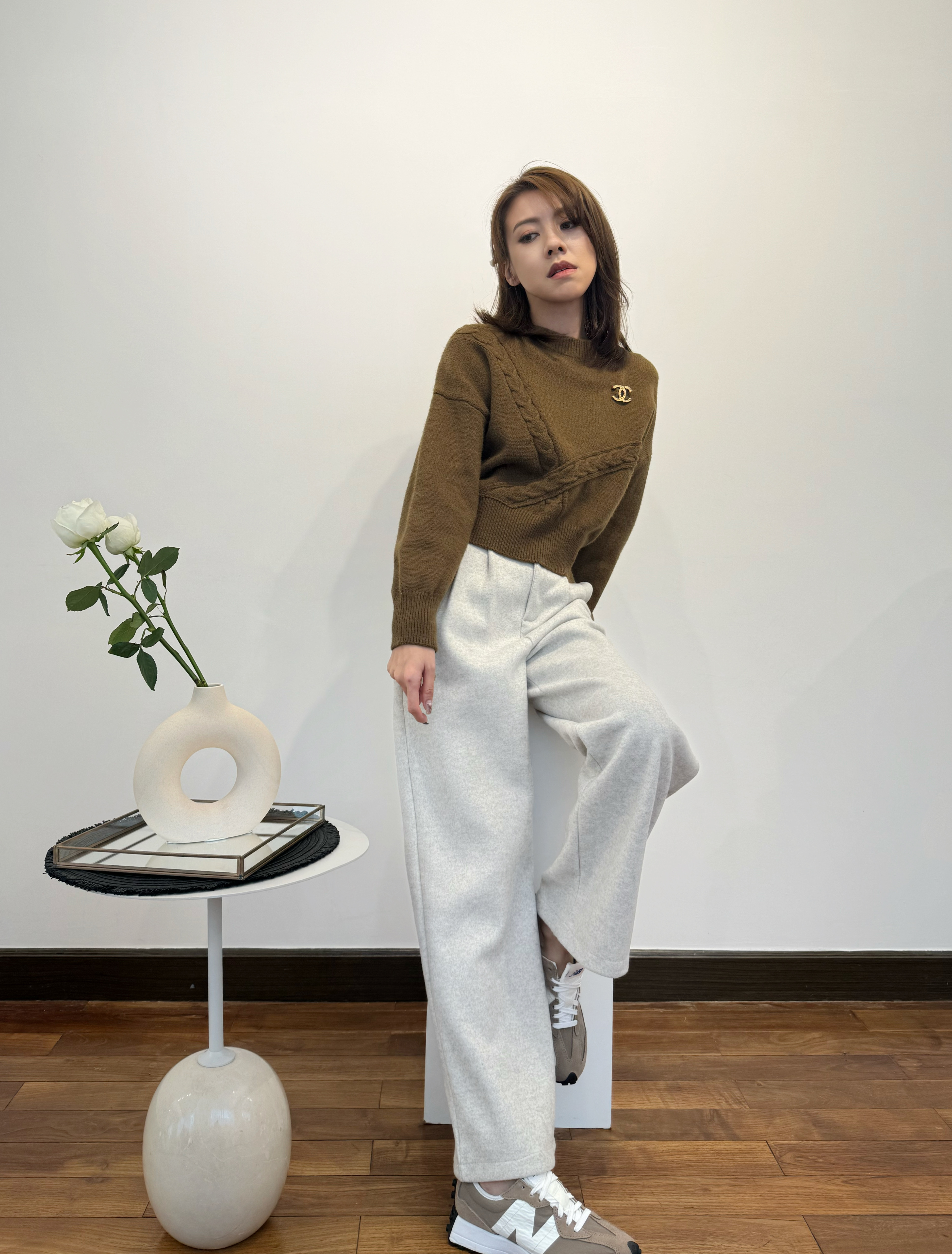 Pleated Wool-Blend Straight Leg Pants_PT241L023