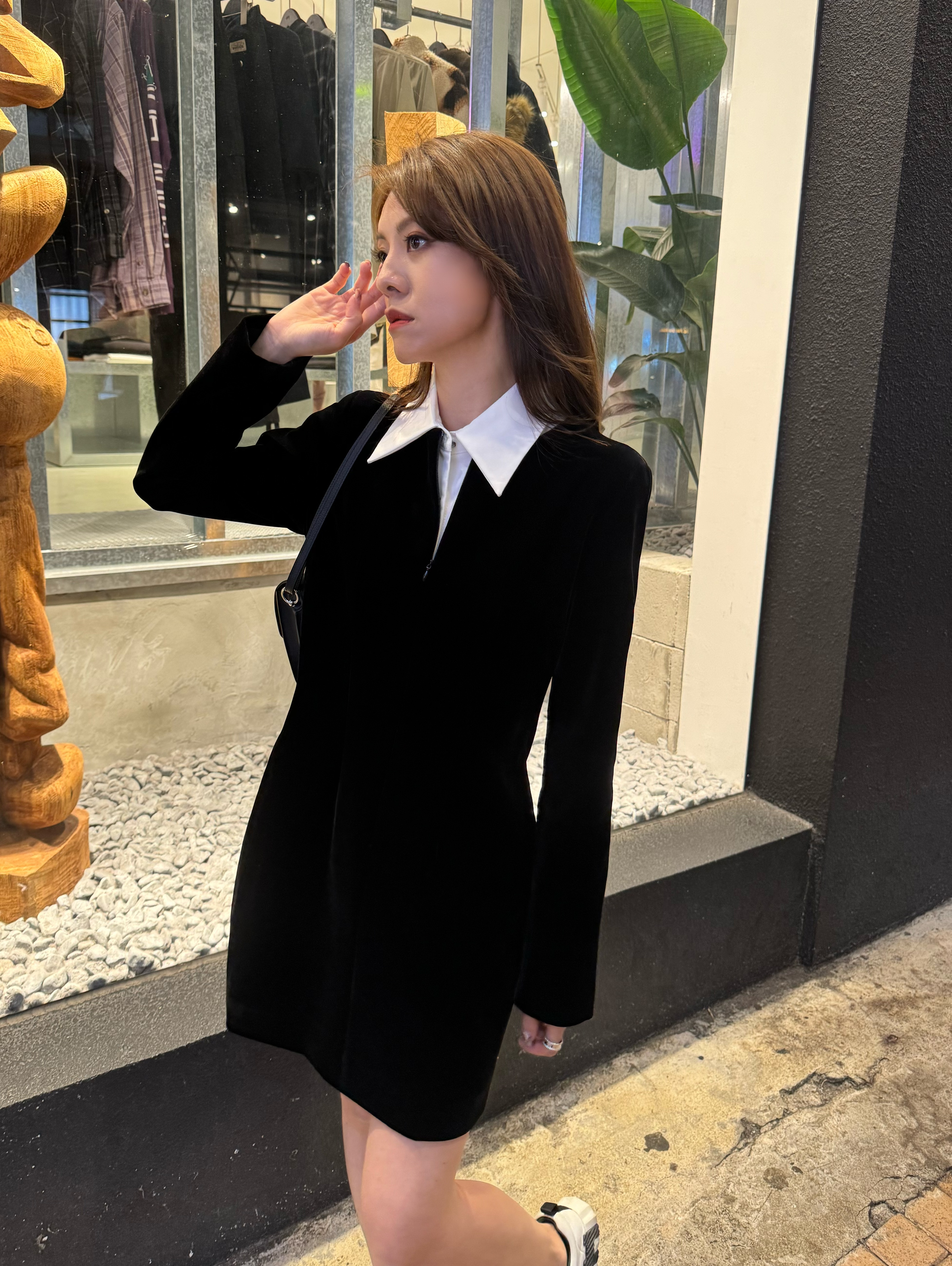 Shirt Trimmed Slim Velvet Mini Dress_DS241L01