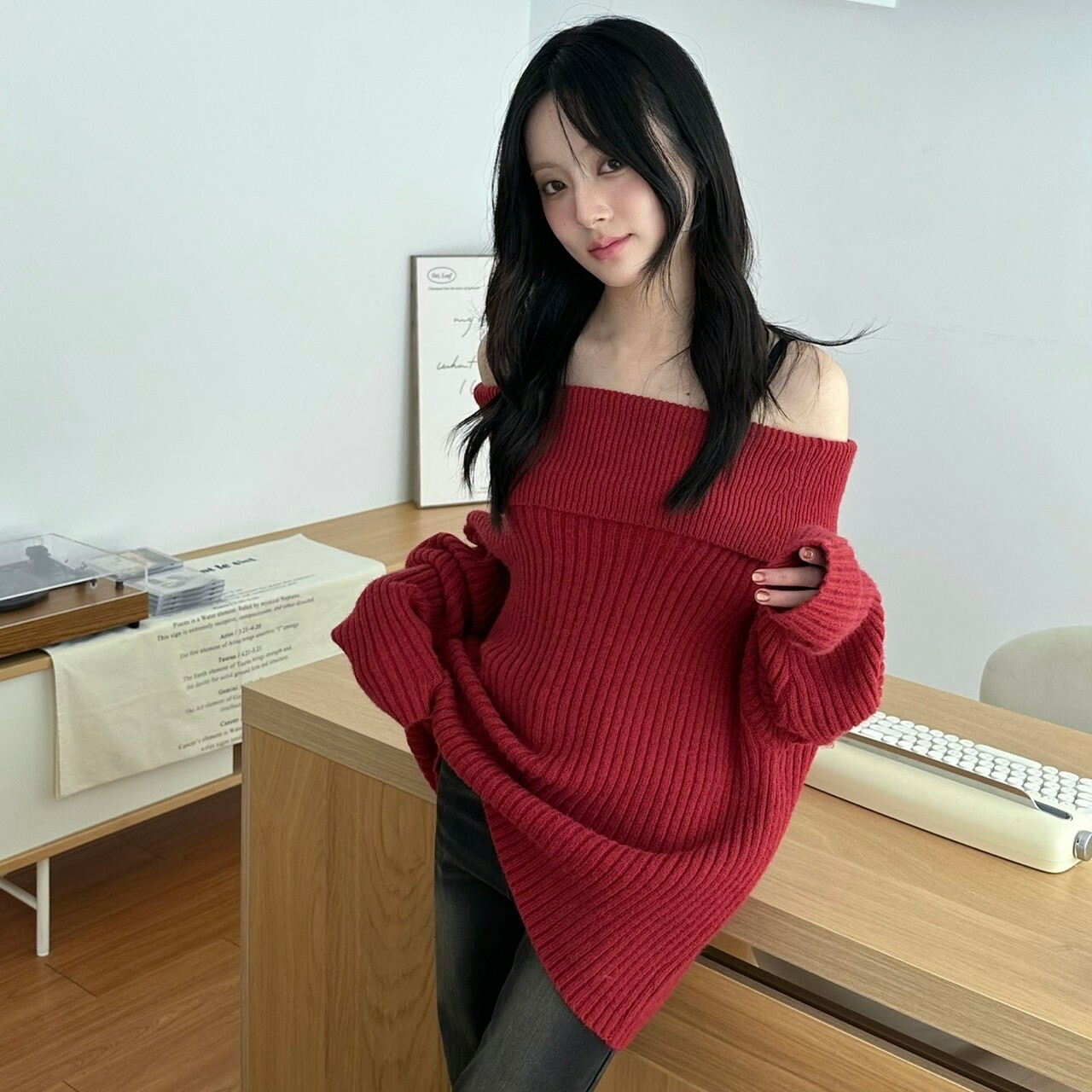 坑條一字領翻領毛衣