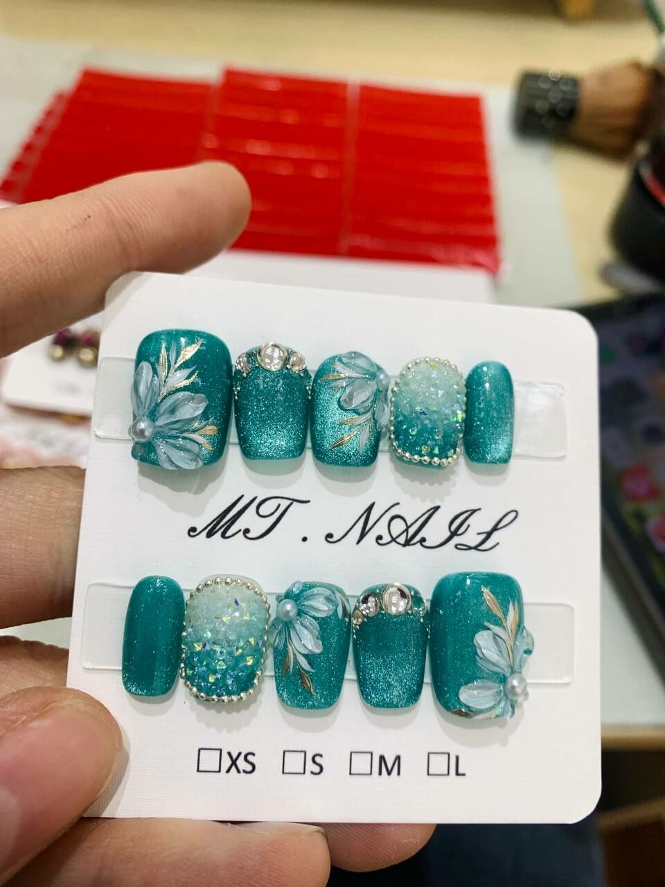 [SPO] RELUZZO NAILS CAT'S EYE CARVED HAND-PAINTED MODEL, NO 39 (PRN48)