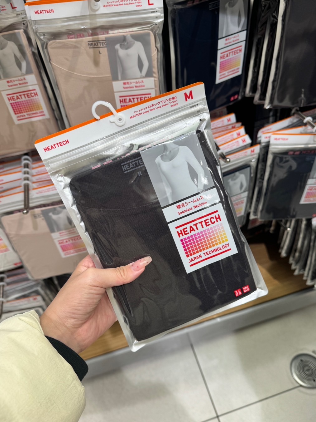 日本連線 Uniqlo 圓領長袖發熱衣