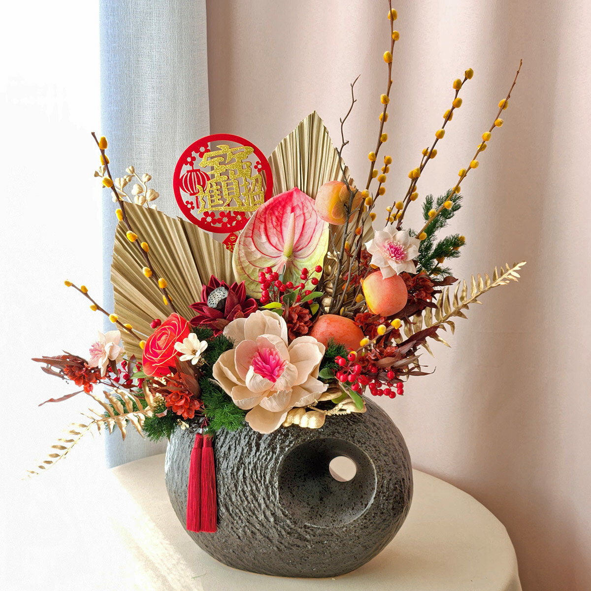【官網限定款】T52｜招財進寶好運來新年桌花｜乾燥花/高擬真花/永生葉材(新年裝飾物款式隨機)